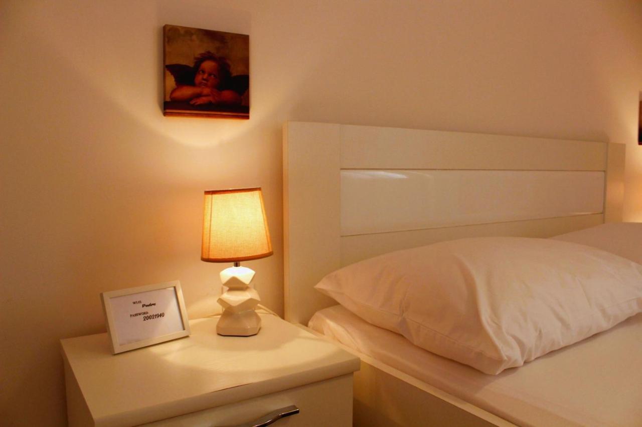וויס Korzo Rooms & Apartments מראה חיצוני תמונה